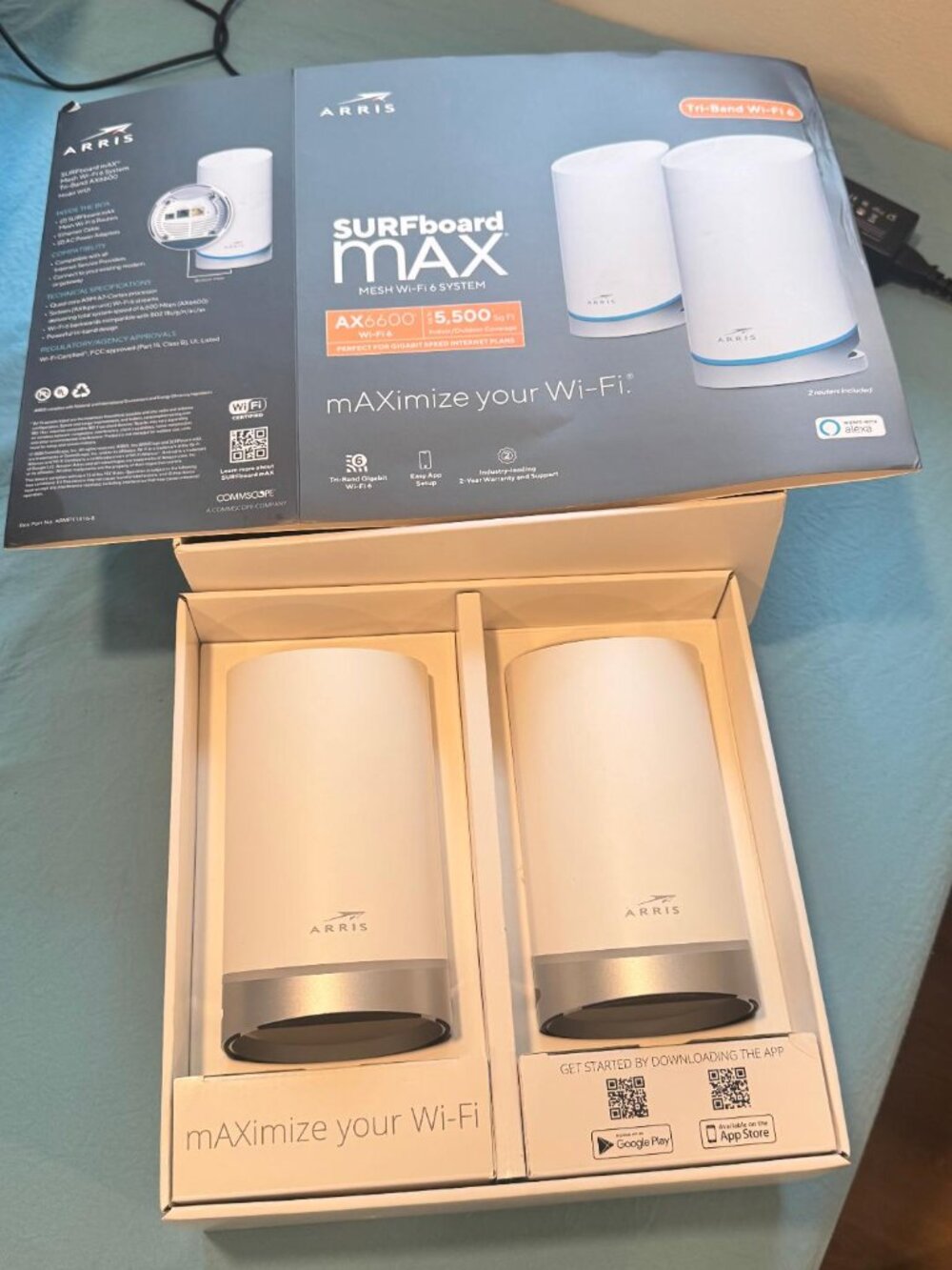 ARRIS SURFboard mAX W121 Tri-Band Mesh Wi-Fi 6 System | AX6600